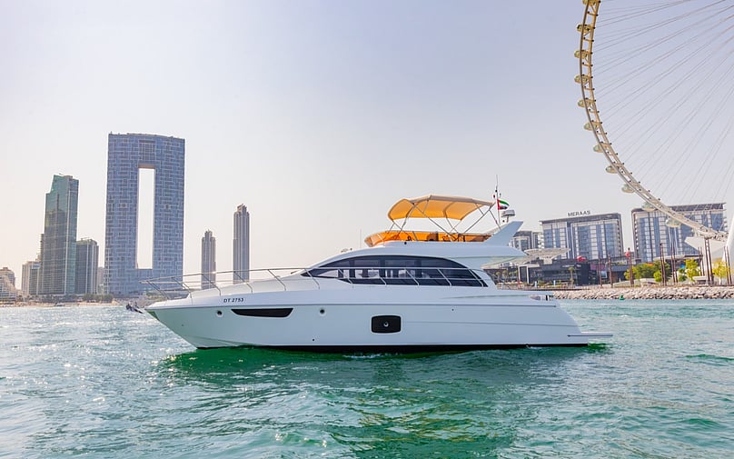 Viva 52 piede (2023) a Dubai Harbour in affitto a Dubai