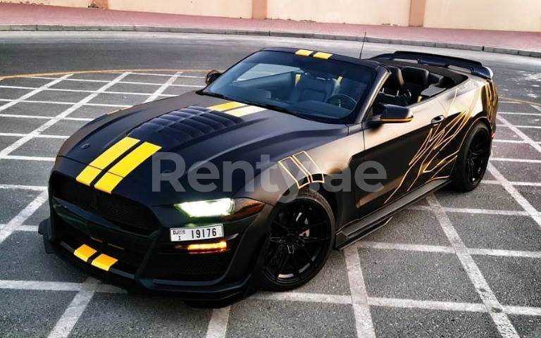  Alquila un Ford Mustang (Negro),   ID