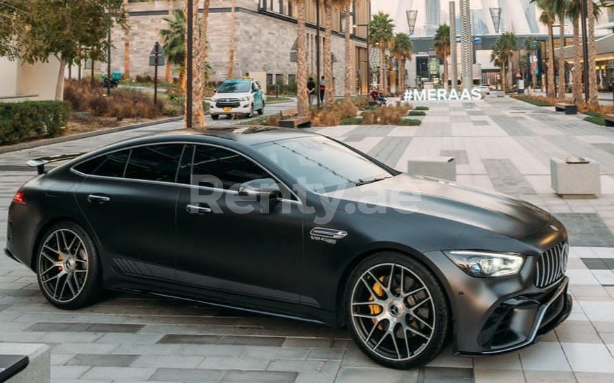 黑色 Mercedes GT 63s, 2021 迪拜汽车租凭