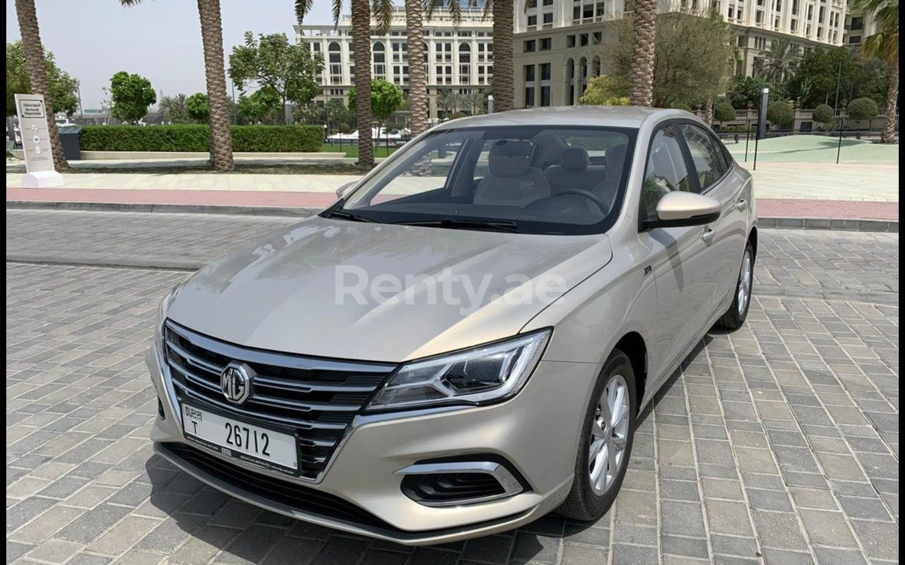 Gold MG5, 2022 for rent in Dubai