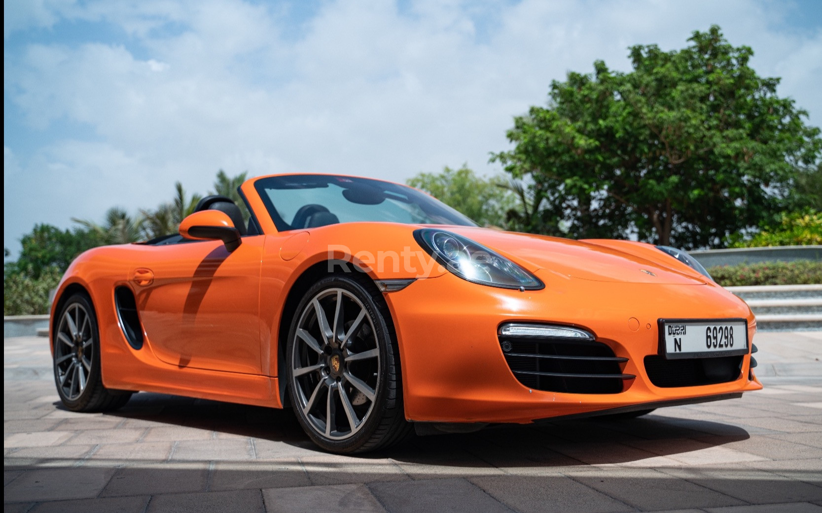橙子 Porsche Boxster, 2016 迪拜汽车租凭