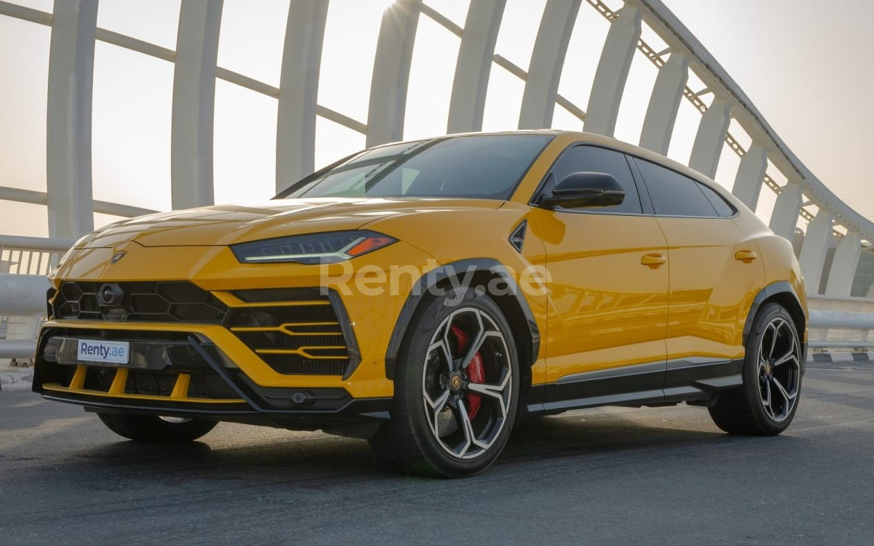 الأصفر Lamborghini Urus, 2019 للإيجار في دبي