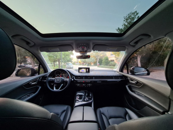 黑色 Audi Q7, 2019 迪拜汽车租凭 3