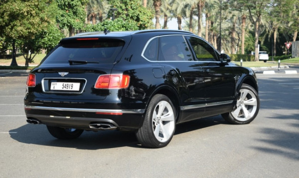 Black Bentley Bentayga, 2019 for rent in Dubai 1