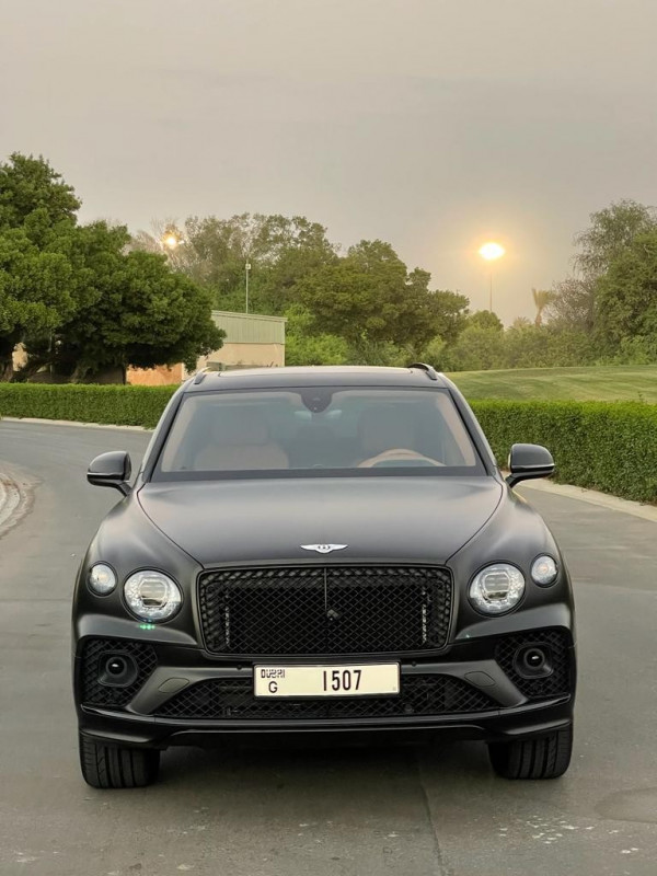 Black Bentley Bentayga, 2021 for rent in Dubai 0