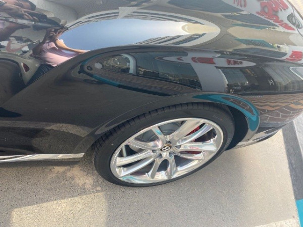 أسود Bentley Continental GT, 2019 للإيجار في دبي 2