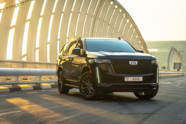 Noir Cadillac Escalade Black Edition, 2021 à louer à Dubaï 6