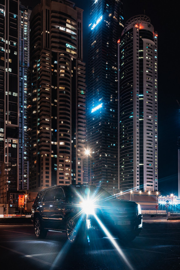 أسود Cadillac Escalade, 2020 للإيجار في دبي 3