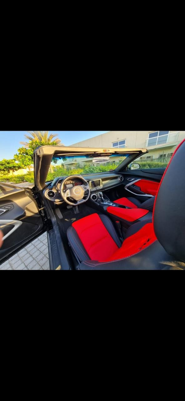 Аренда Черный Chevrolet Camaro cabrio, 2022 в Дубае 3