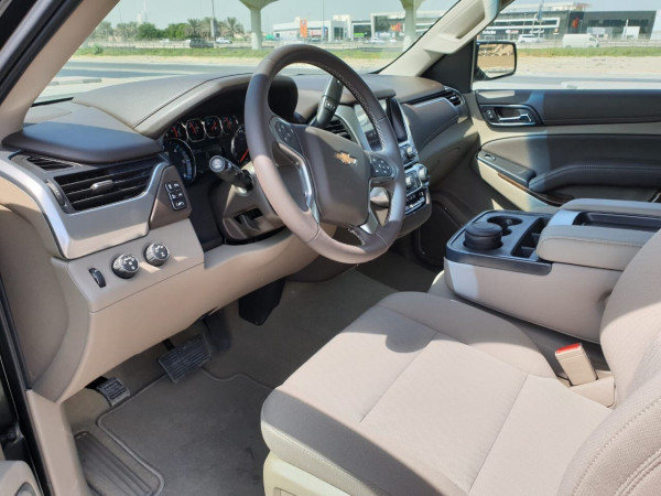 أسود Chevrolet Tahoe, 2018 للإيجار في دبي 6