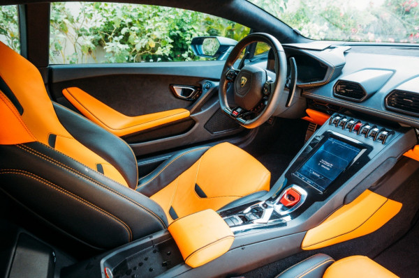 Black Lamborghini Evo, 2020 for rent in Dubai 0
