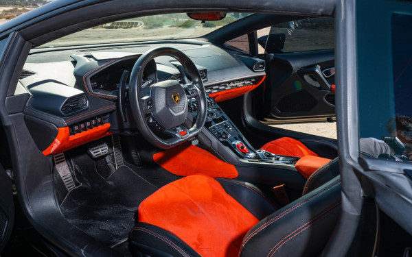 Black Lamborghini Huracan, 2016 for rent in Dubai 4