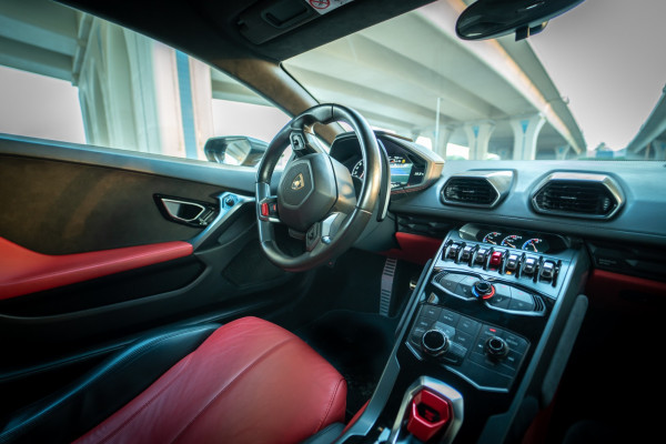 Black Lamborghini Huracan, 2018 for rent in Dubai 3