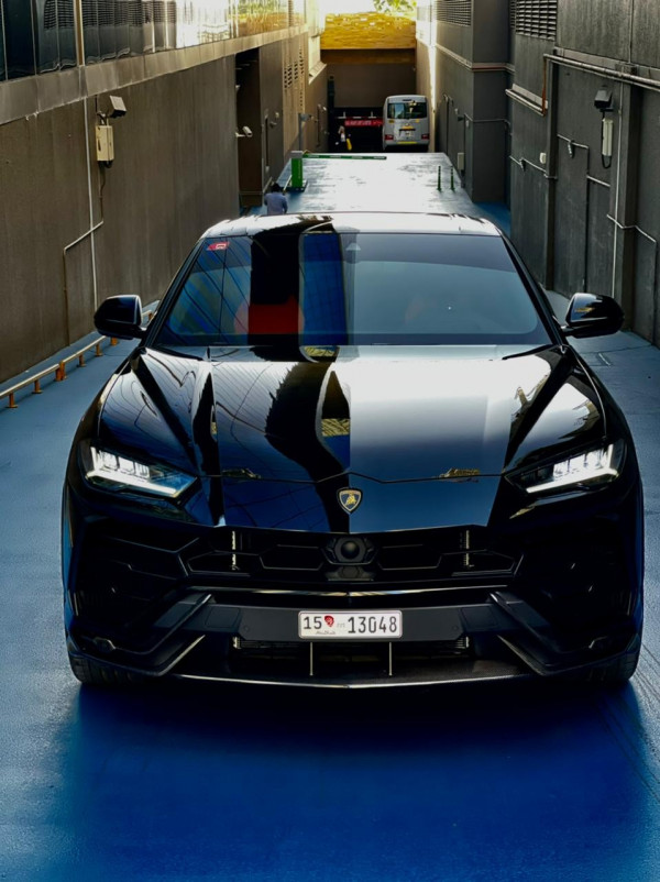 Black Lamborghini Urus, 2021 for rent in Dubai 2