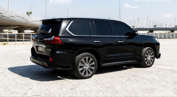 أسود Lexus LX 570S, 2020 للإيجار في دبي 0