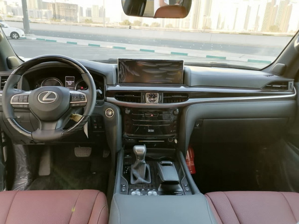 Аренда Черный Lexus LX 570S, 2020 в Дубае 2