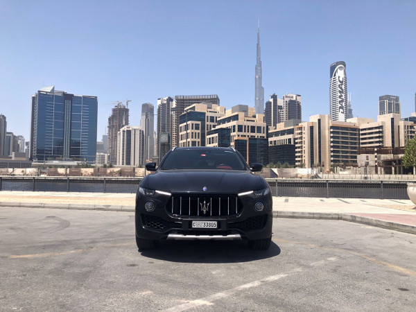 أسود Maserati Levante, 2019 للإيجار في دبي 8
