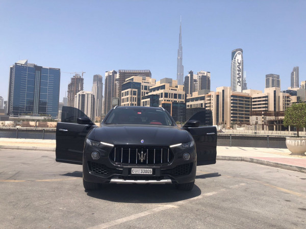 أسود Maserati Levante, 2019 للإيجار في دبي 10