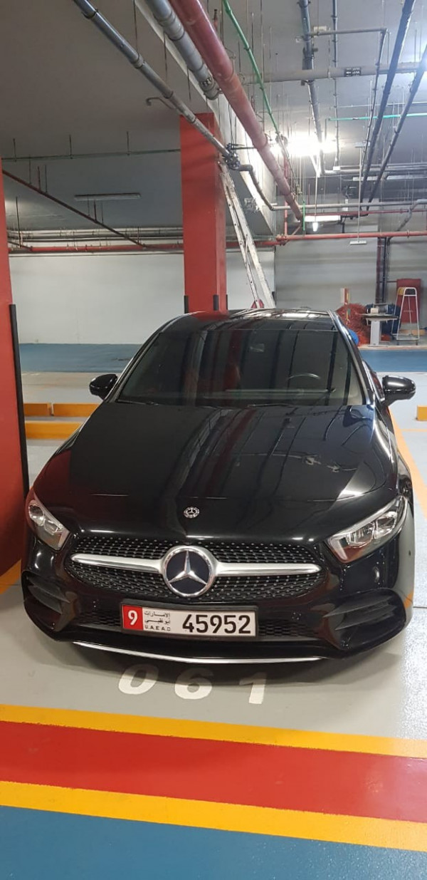 أسود Mercedes A250 Class, 2020 للإيجار في دبي 1