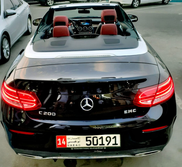 Аренда Черный Mercedes C200 cabrio, 2019 в Дубае 0
