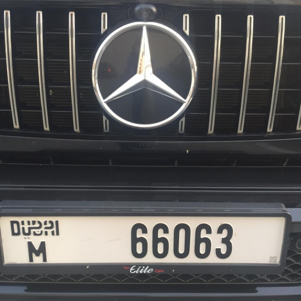 أسود Mercedes G class G63, 2019 للإيجار في دبي 4