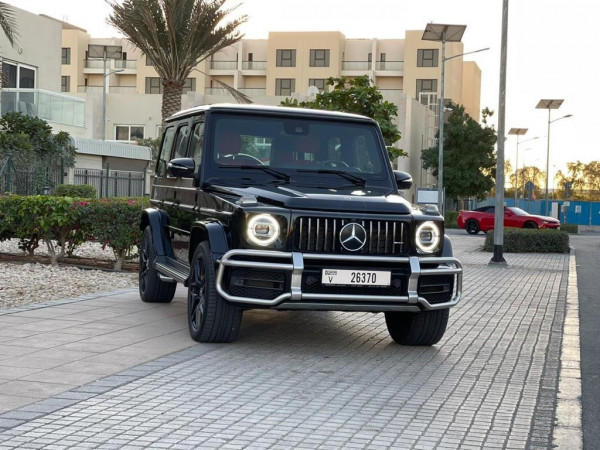 أسود Mercedes G class, 2020 للإيجار في دبي 0