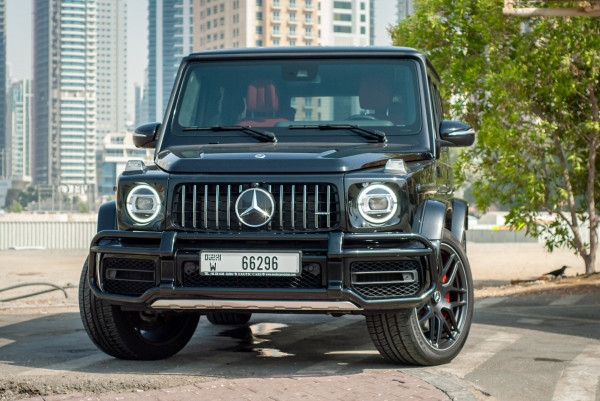 أسود Mercedes G63, 2021 للإيجار في دبي 3
