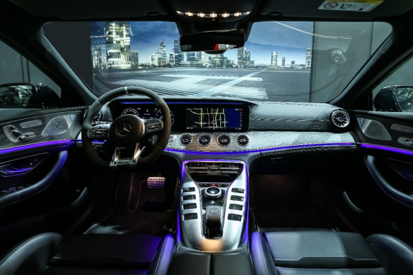 أسود Mercedes GT 63s, 2021 للإيجار في دبي 1