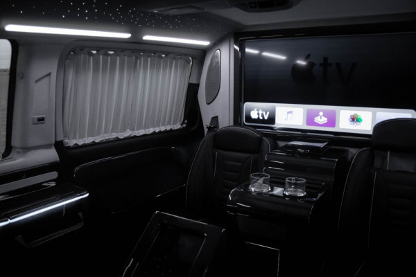 أسود Mercedes V  Maybach Class, 2020 للإيجار في دبي 0