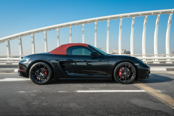 Аренда Черный Porsche Boxster GTS, 2019 в Дубае 1