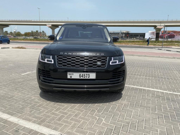 Black Range Rover Vogue HSE, 2019 for rent in Dubai 0