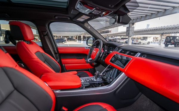 Black Range Rover Sport, 2020 for rent in Dubai 5