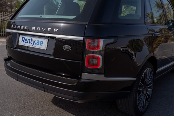 أسود Range Rover Vogue Autobiography Fully Loaded, 2020 للإيجار في دبي 5