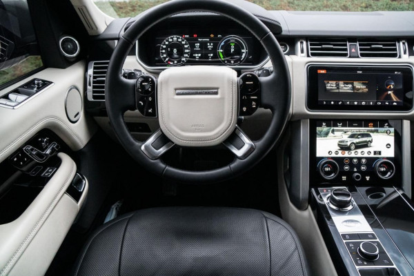 Negro Range Rover Vogue, 2019 en alquiler en Dubai 1