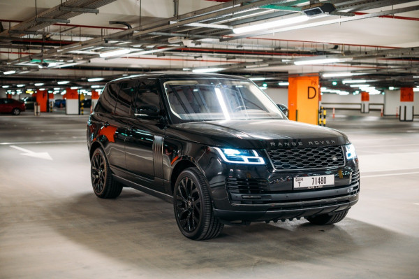 黑色 Range Rover Vogue, 2019 迪拜汽车租凭 2
