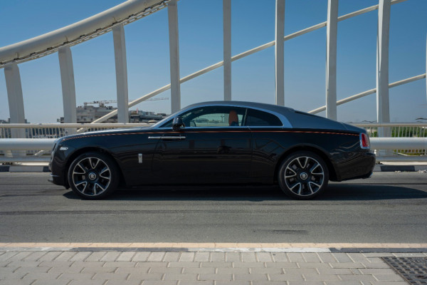 Black Rolls Royce Wraith Silver roof, 2019 for rent in Dubai 1
