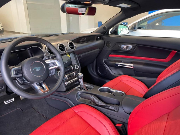 Аренда Синий Ford Mustang GT Premium V8, 2020 в Дубае 1