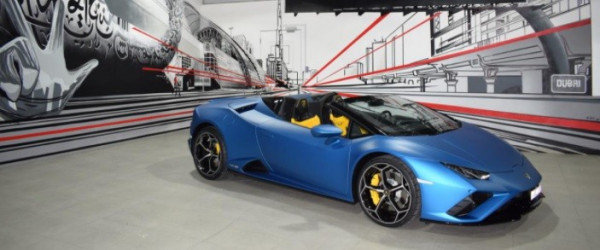 أزرق Lamborghini Evo Spyder, 2021 للإيجار في دبي 1