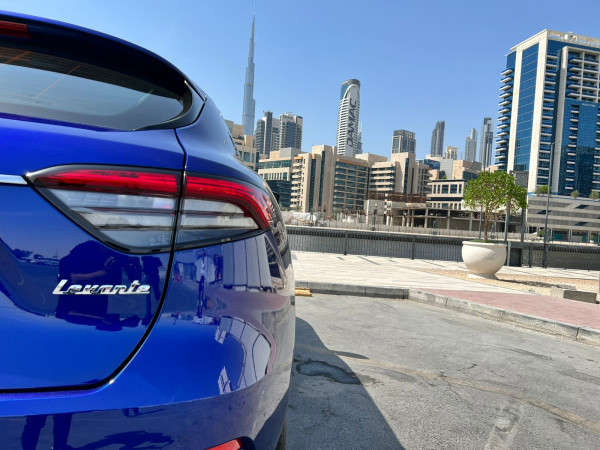 Аренда Синий Maserati Levante HYBRID 2022, 2022 в Дубае 4