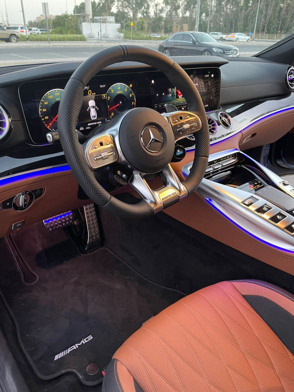 أزرق Mercedes GT63, 2021 للإيجار في دبي 0