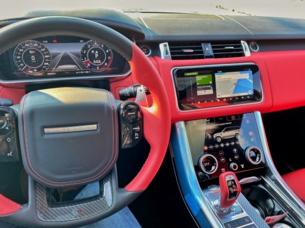 أزرق Range Rover Sport SVR, 2020 للإيجار في دبي 4