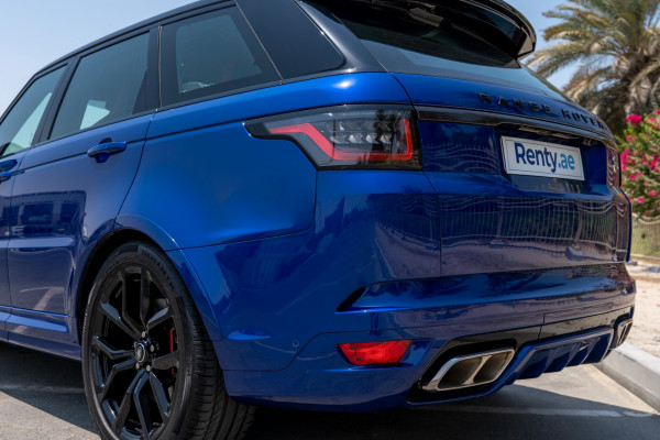 أزرق Range Rover SVR, 2019 للإيجار في دبي 1
