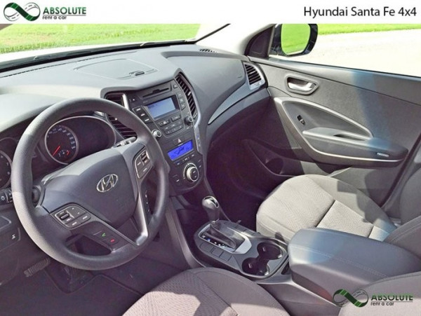 Bronze Hyundai Santa Fe, 2016 for rent in Dubai 1