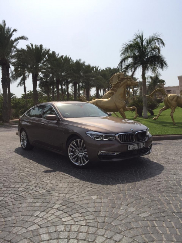 بنى BMW 640 GT, 2019 للإيجار في دبي 3