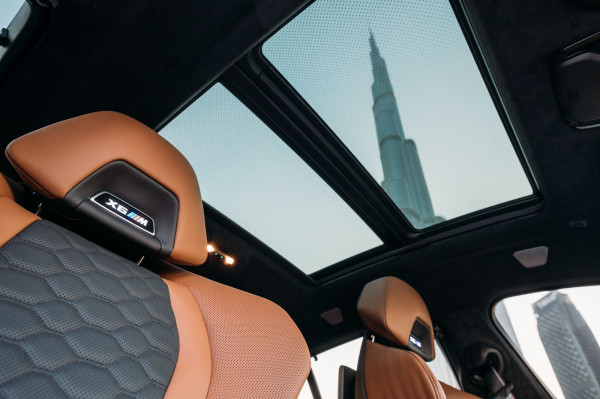 أخضر BMW X6 M Competition, 2022 للإيجار في دبي 4