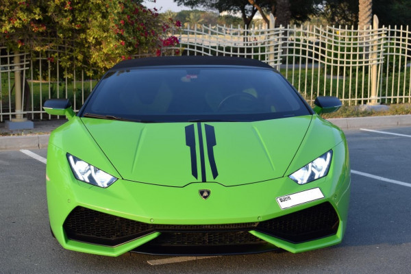 أخضر Lamborghini Huracan Spider, 2018 للإيجار في دبي 1