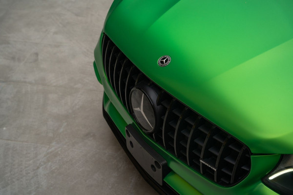 أخضر Mercedes GLC 63s, 2020 للإيجار في دبي 2
