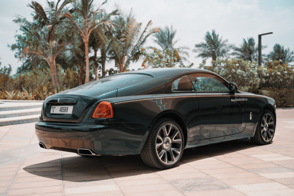 绿色 Rolls Royce Wraith, 2019 迪拜汽车租凭 3