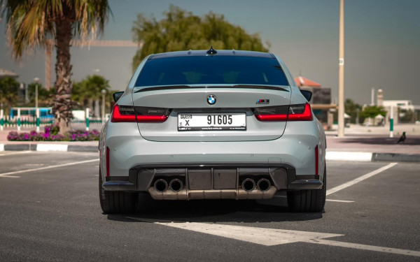 اللون الرمادي BMW M3 Competition, 2022 للإيجار في دبي 1