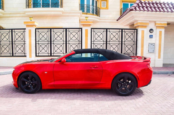 أحمر Chevrolet Camaro, 2018 للإيجار في دبي 0